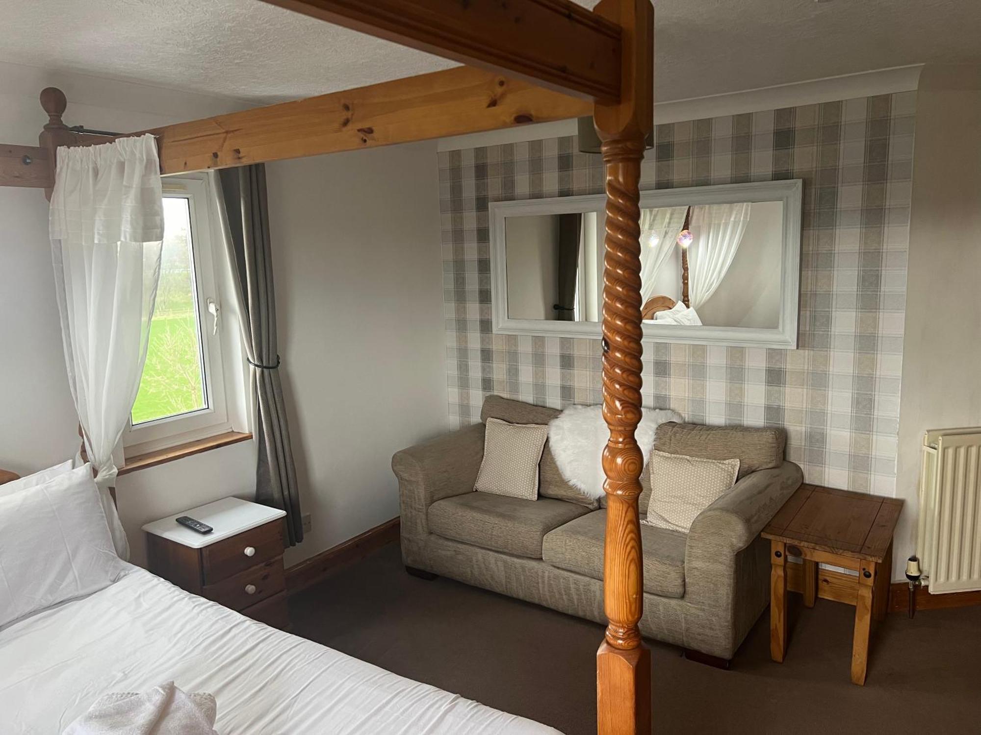 Hazeldene Hotel Gretna Kültér fotó